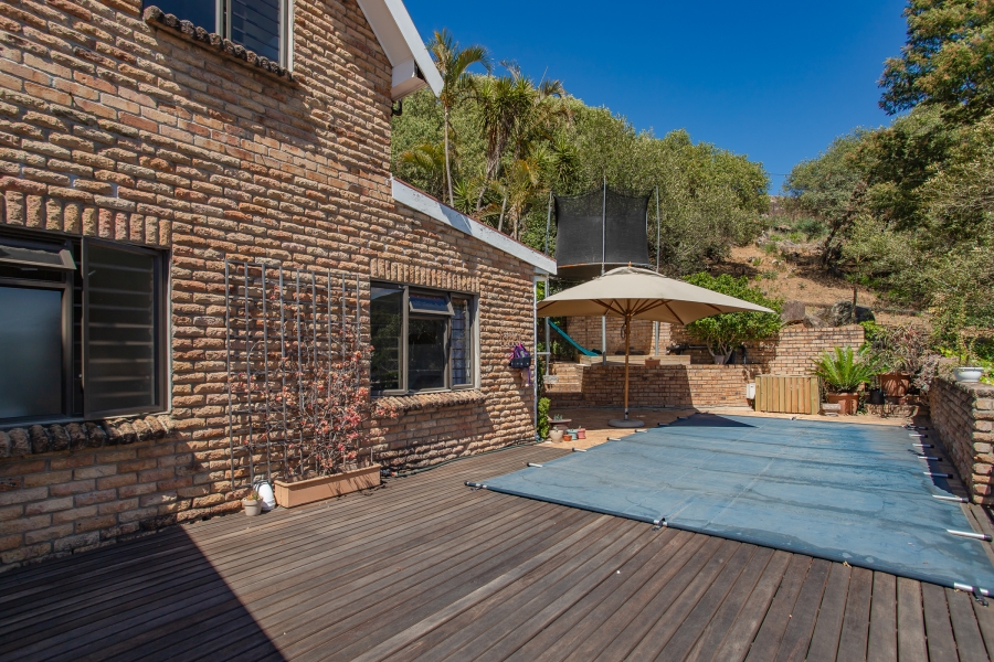 4 Bedroom Property for Sale in Bertville Western Cape